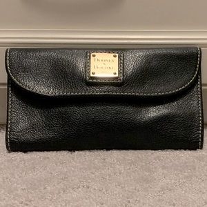 Dooney & Bourke black pebbled leather wallet.